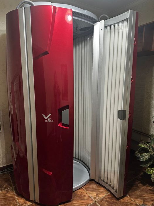 Солярий LUXURY в отшичном состоянии.