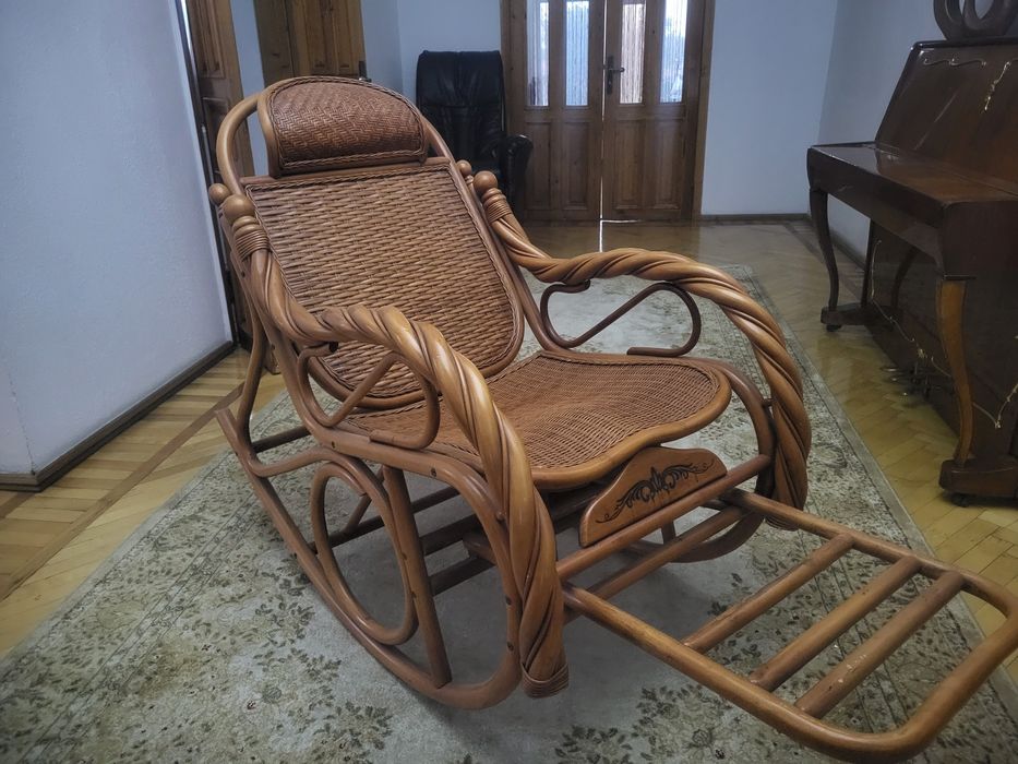 Продам кресло-качалка