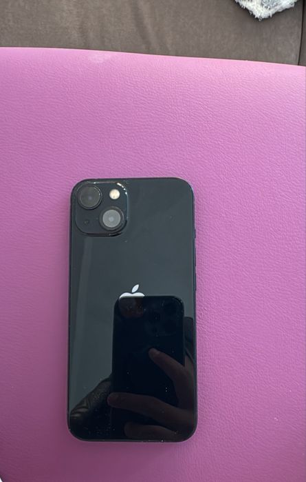 Айфон 13 в хорошем состоянии