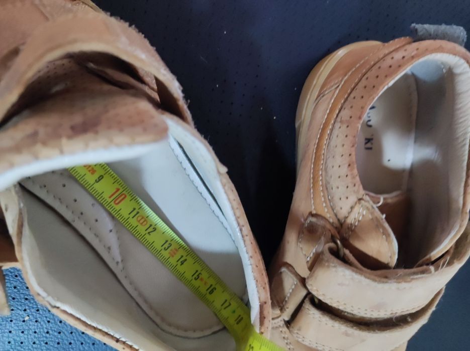 Tenisi piele lasocki
