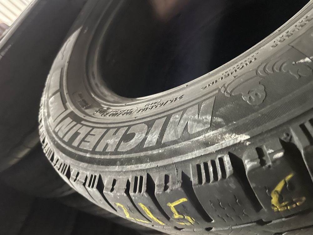Продам шины 205/65 R16C на газель