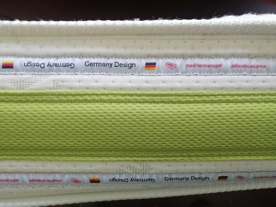 Масажен ортопедипен матрак