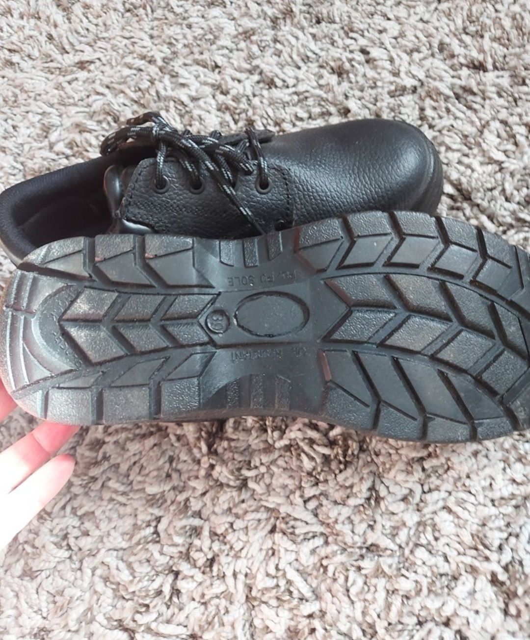 Pantofi de lucru cu bombeu metalic