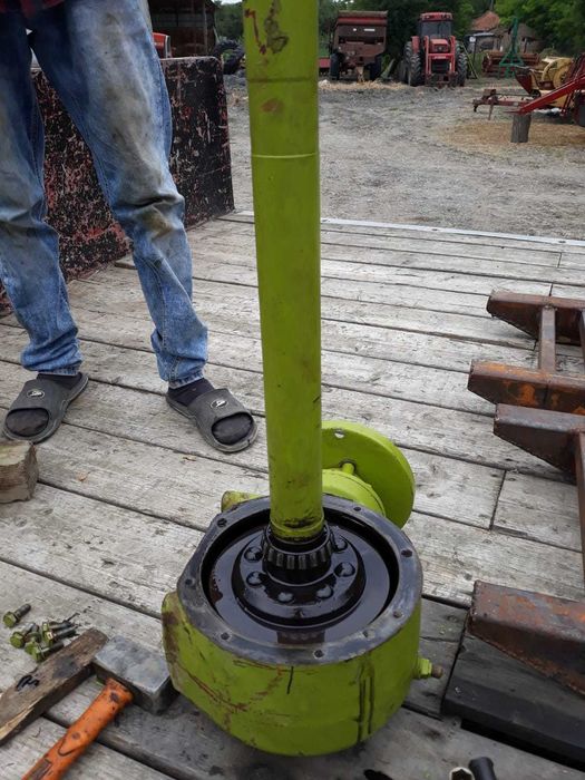 Vand Grup si piese grup presa Claas Rollant 46 sau 66