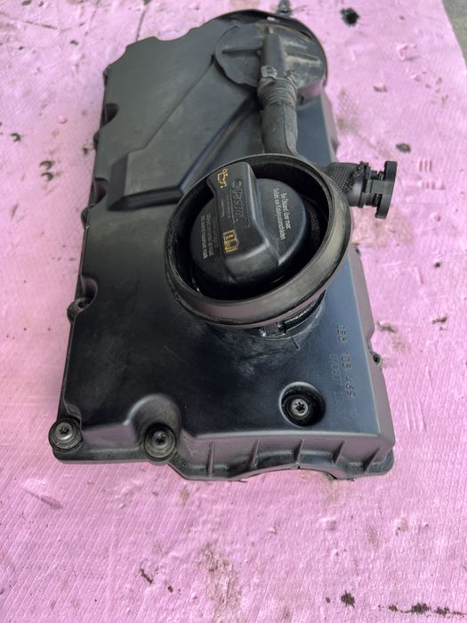 Capac motor vw passat b6 motor 1.9 cod motor bxe