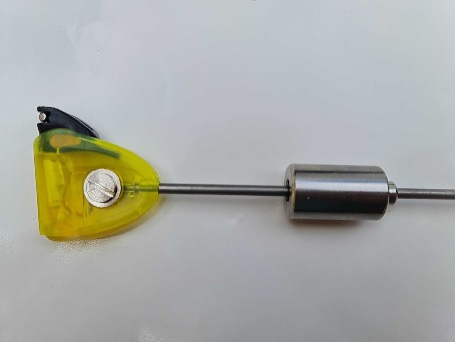 Set 4 Swingeri MKM3 cu Iluminare si Penar Transport East Shark