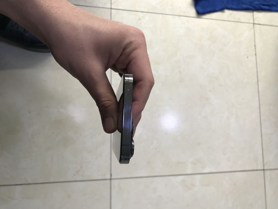 Iphone 13pro max (128 gb) (77 йомкст) (каробка дакумент)