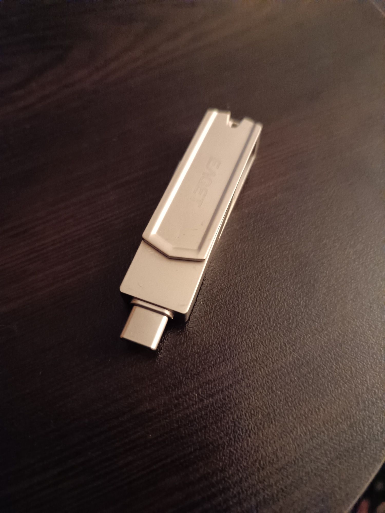 Флашка памет за телефон и с usb 60гб