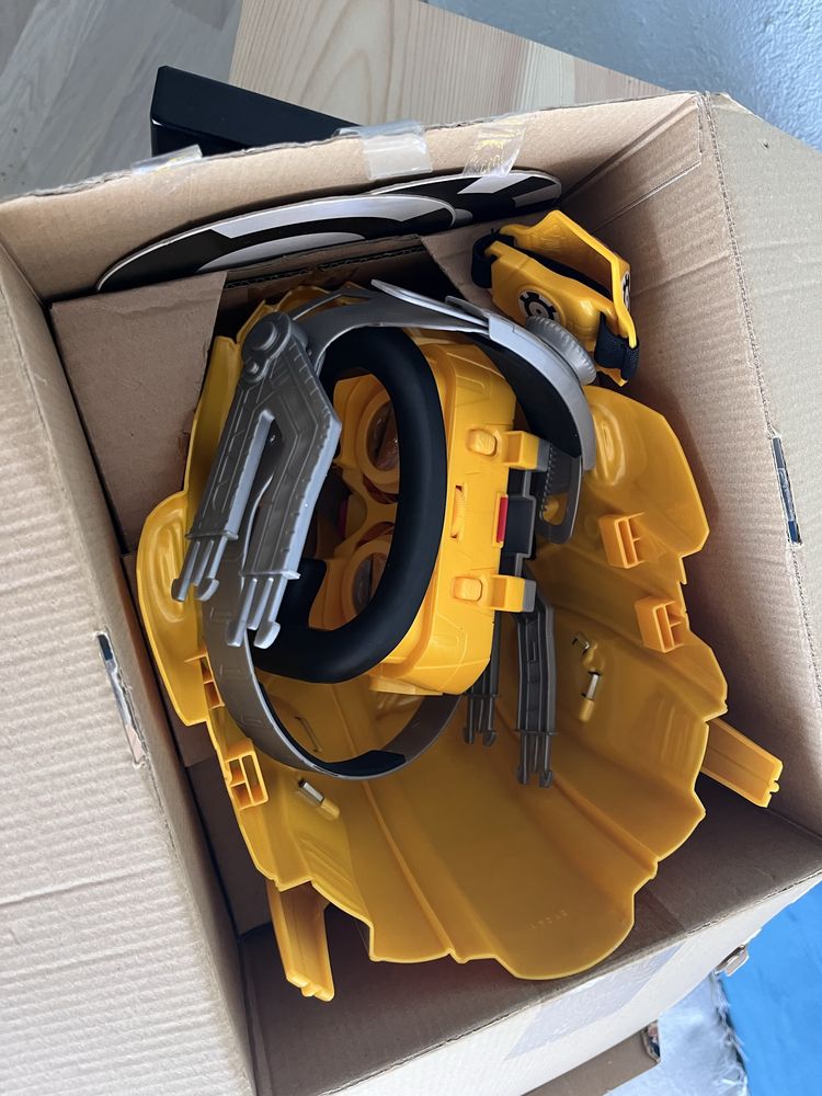 TRANSFORMERS Маската на Bumblebee с AR очила MV6 "BUMBLEBEE"