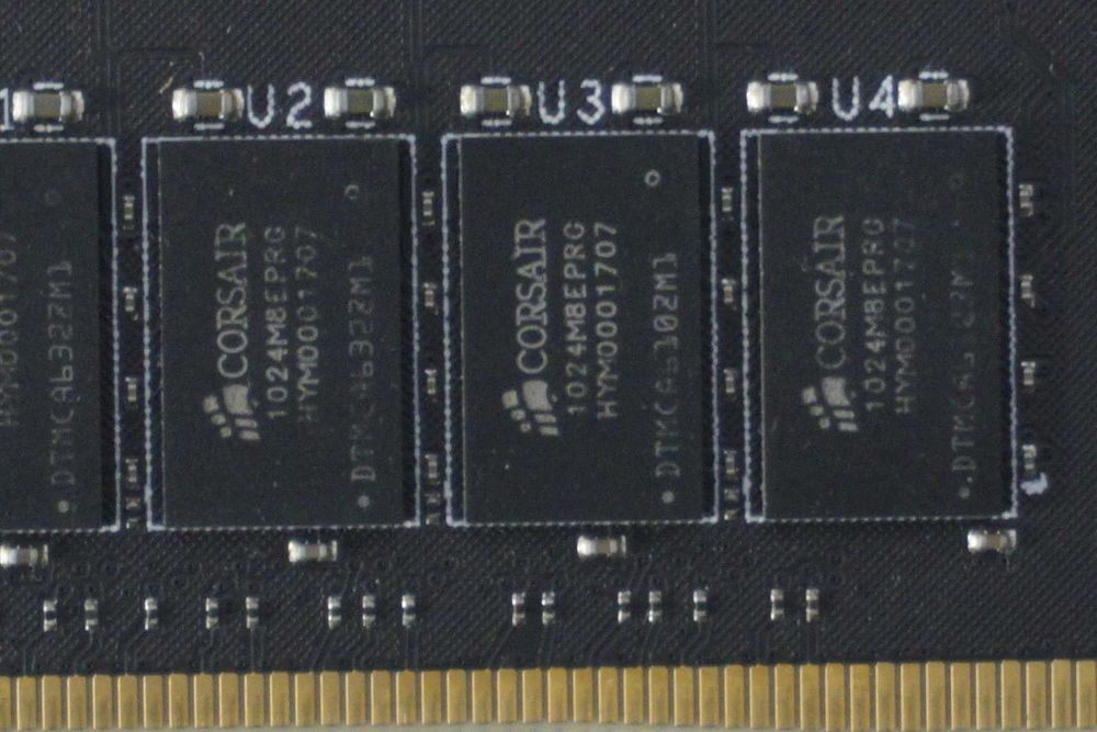 32GB (2x16) DDR4 RAM Памет Corsair (value select?) 3000/CL15 / вкл ДДС