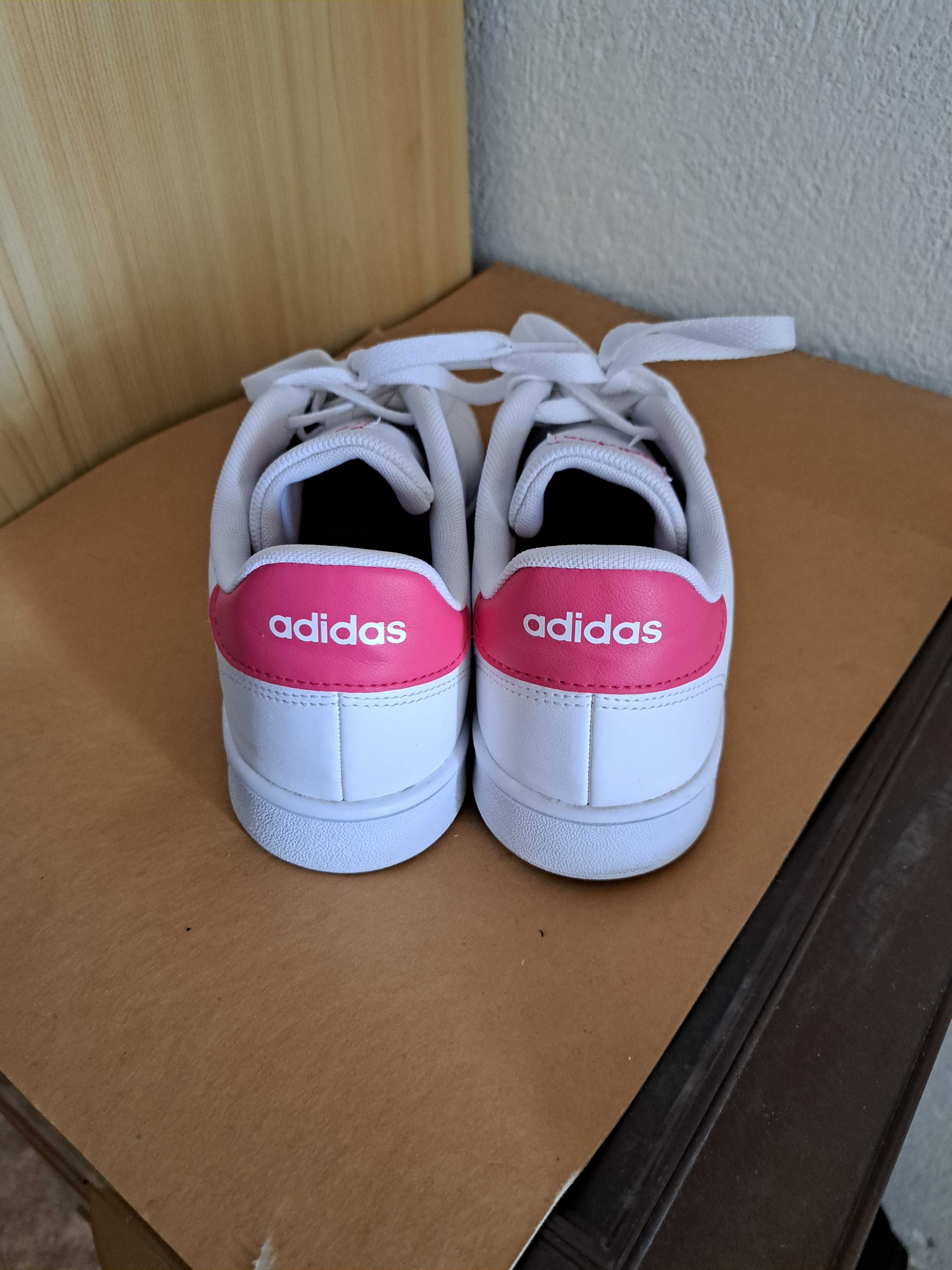 Маратонки Adidas, номер 40