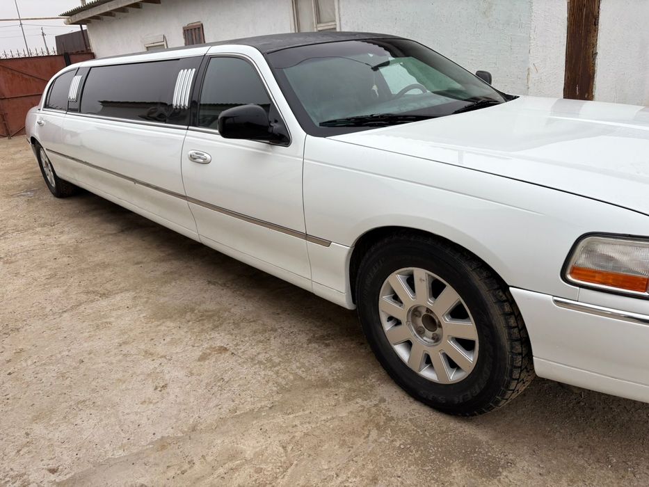 Lincoln Town Car продам или обмен