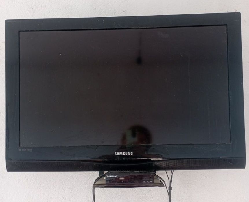 Телевизор Самсунг,