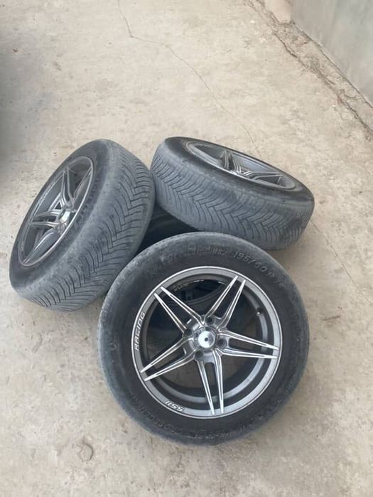 R15 diska satladi pakrushka bilan diska toza peknosi yoq