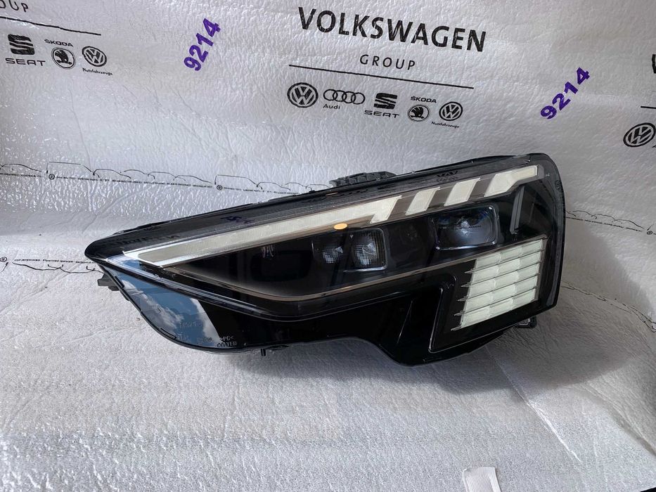 Far stanga Full LED Matrix Audi A3 8Y dupa 2020 cod 8Y0941035 original