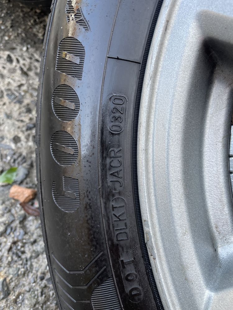 Оригинални джанти с гуми Volvo 5x108 r17
