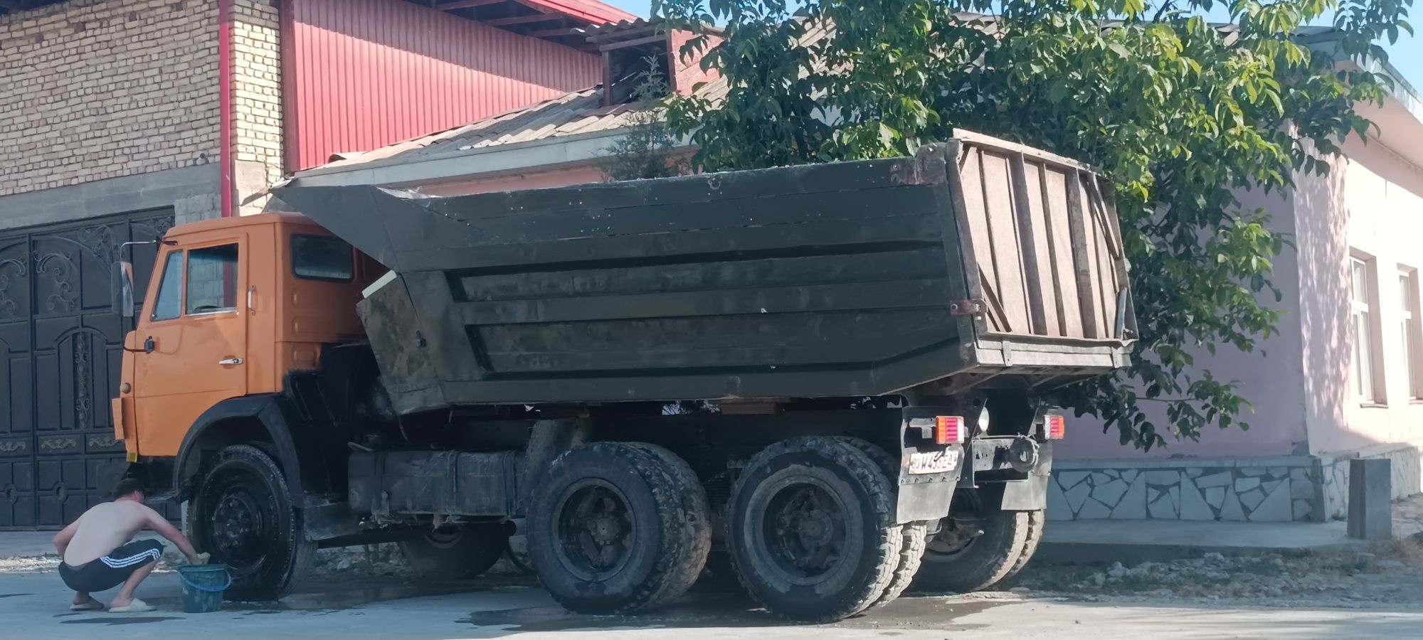 Kamaz 5111 xolati juda yaxshi