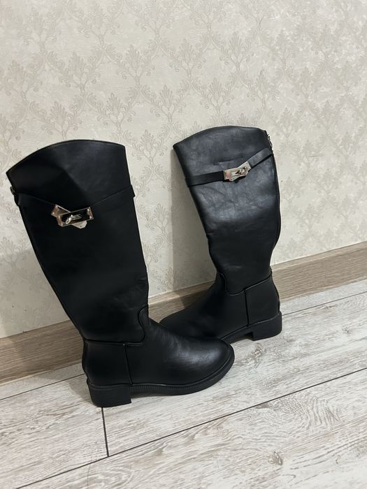 Сапоги осенние новые