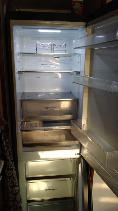 Xoldilnik sotiladi lg