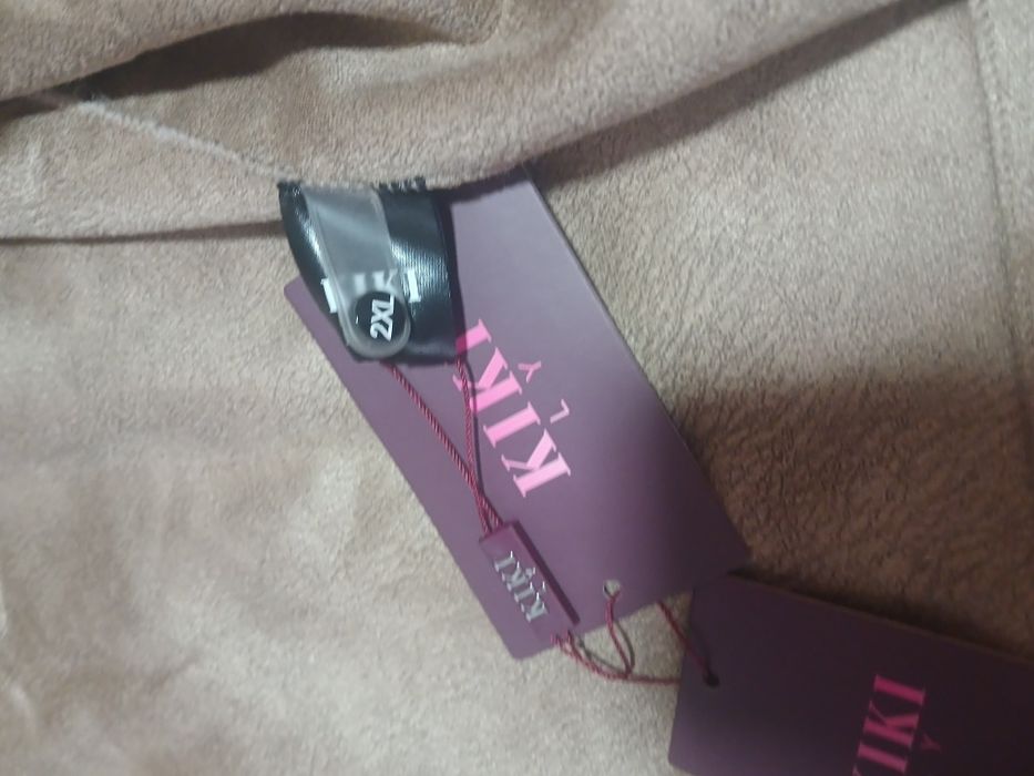 срочни сотилади 2та бир хил падаркага келди