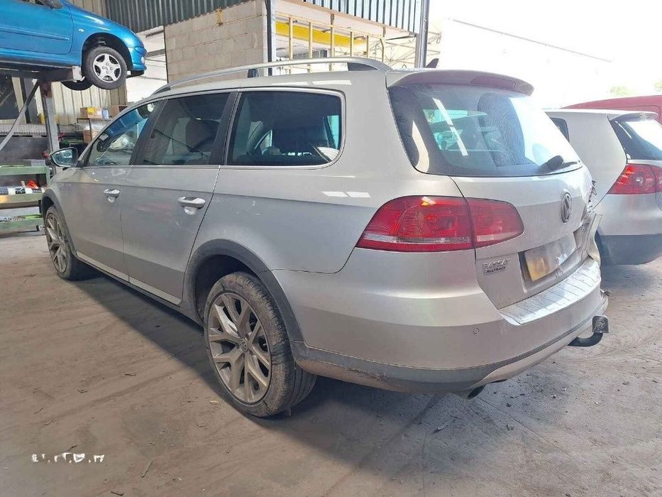 Rulou polita portbagaj Volkswagen Passat B7 Alltrack 2014 VARIANT 2.0