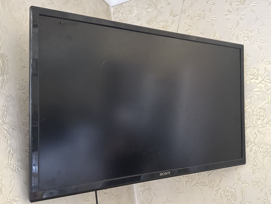 Телевизор Sony 82 и 109 диоганаль