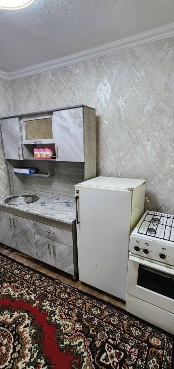 - Продаю 1/1/4 ор Рувд 9кв Чиланзар