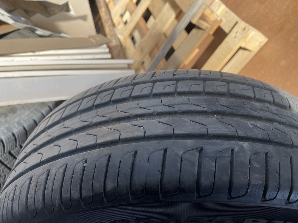 225 55 17 Pirelli Run flad