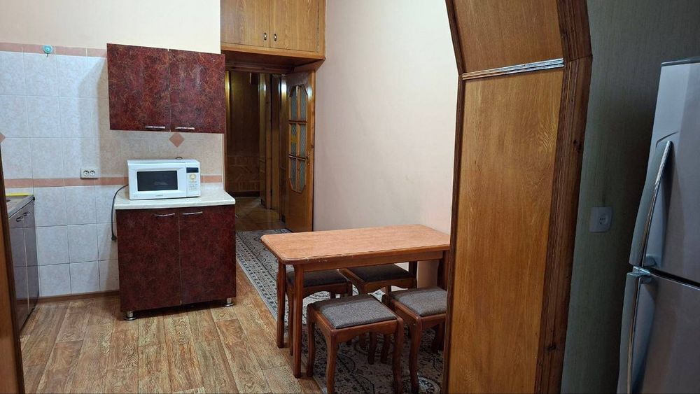 Продаётся 3/5/5 110м2 в на ул. Юнуса Раджаби, ор-р: м. Космонавтов