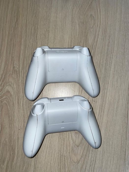 Vând Xbox One S + 7 jocuri