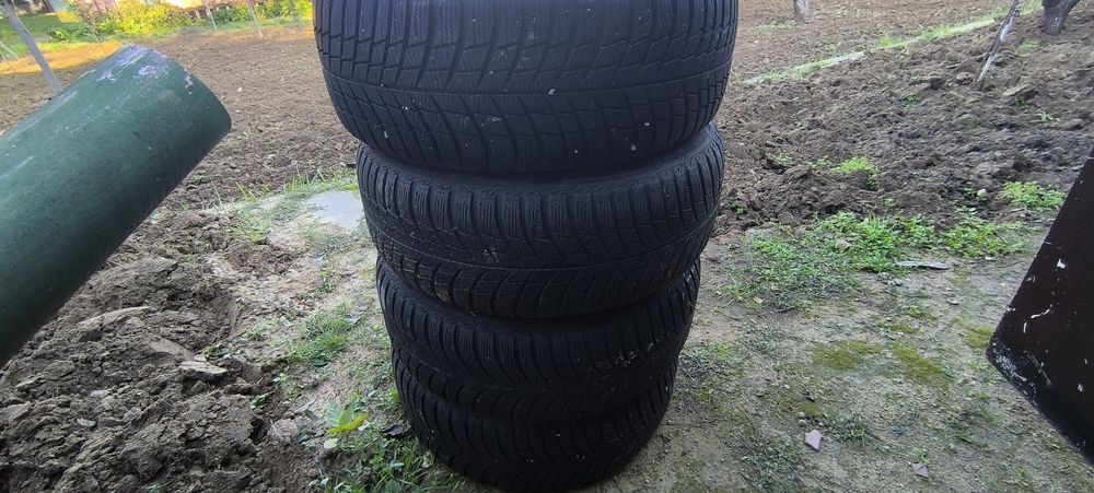 205 55 16 зимни Bridgestone