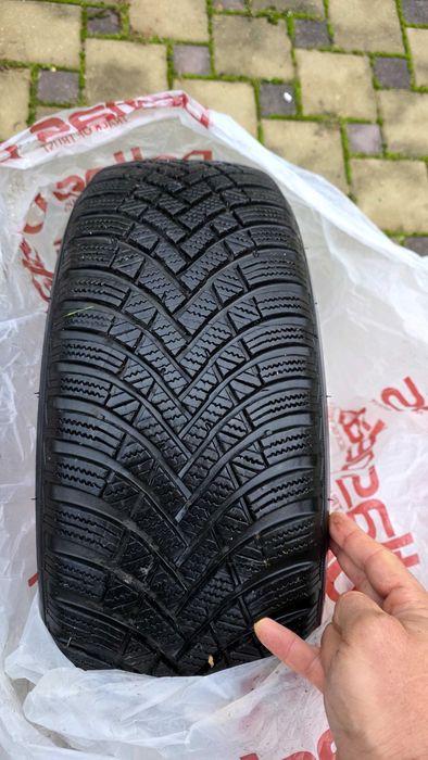 Vand 4 buc anvelopa iarna Hankook 215/60/R16 dot 2023