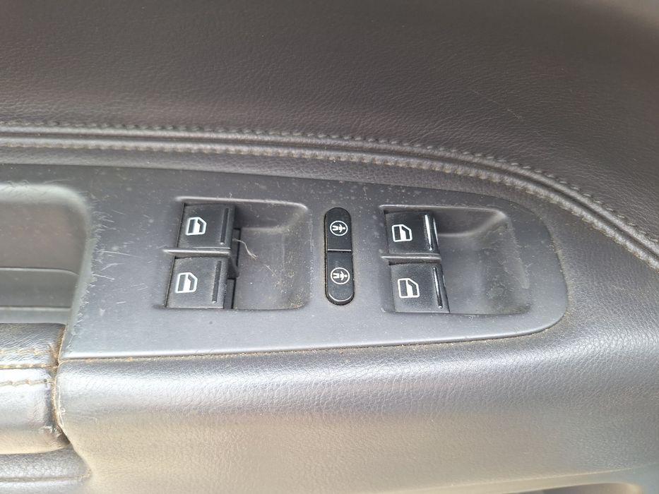 Butoane geamuri electrice stanga fata VOLKSWAGEN TOUAREG 7LA, 7L6, 7L7