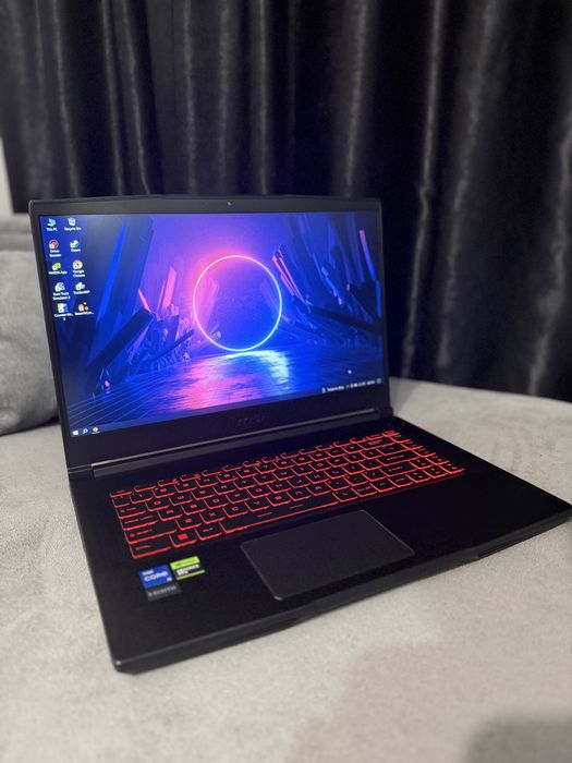 Laptop Gaming MSI GF63