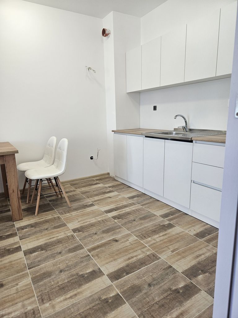 Продава се Тристаен апартамент в София, Зона Б-5-3 - 83 кв.м за 2229 €/кв.м - Снимка #3