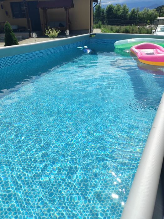 Cabană de închiriat cu ciubăr
