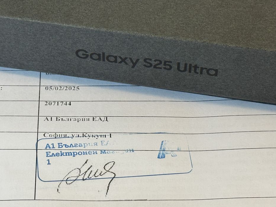 КАТО НОВ 1TB Samsung S25 Ultra Гаранция А1 2027г. Silverblue