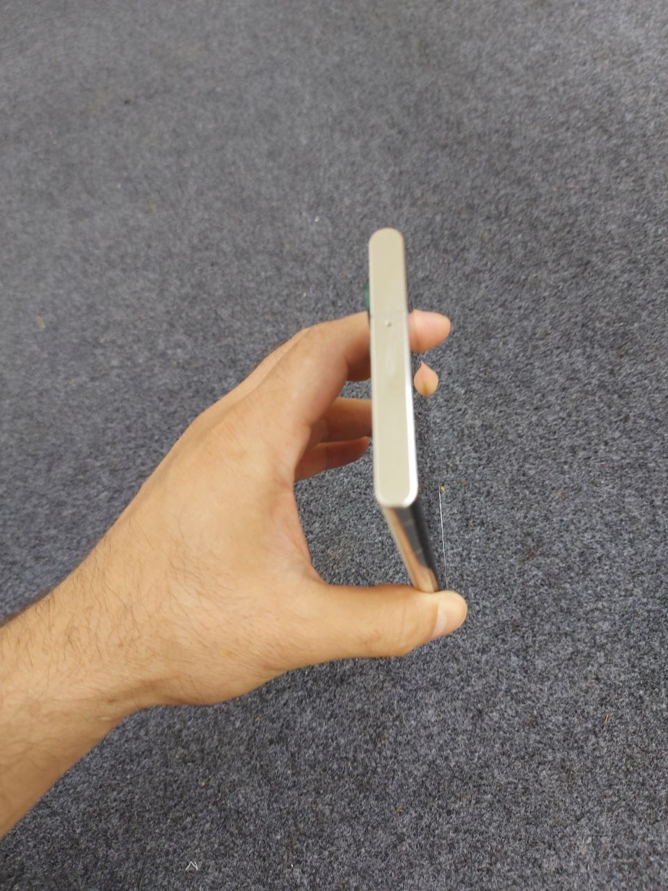 Samsung s22 ultra srochna pul kerak