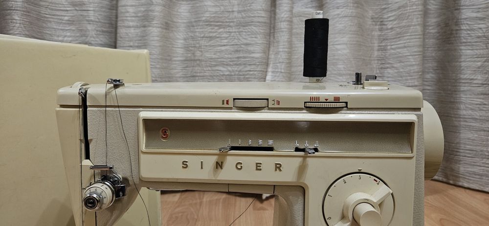 Шевна машина singer 533 перфекно състояние