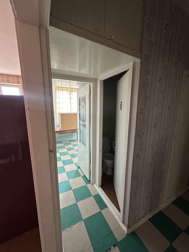 3 xonalik 3 etaj 5 etajlk dom yangi masjid oldida mira koʻchasi