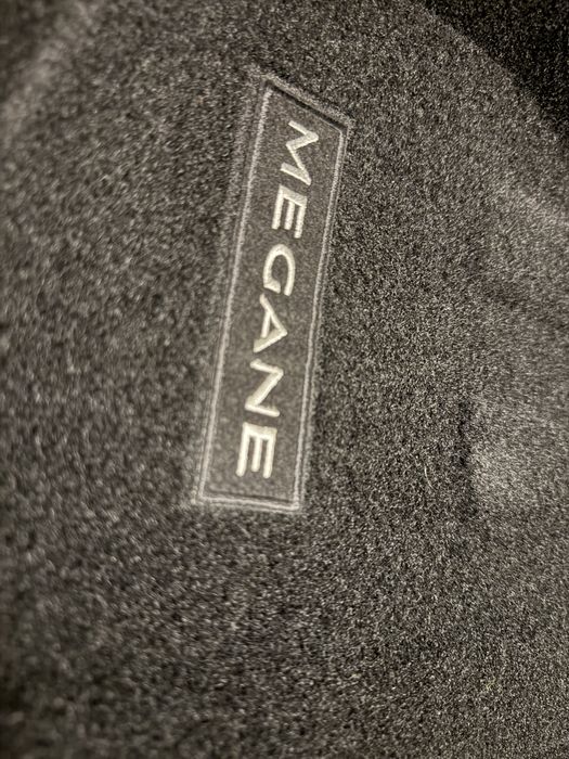 Tavita portbagaj Renault Megane 4 Sedan