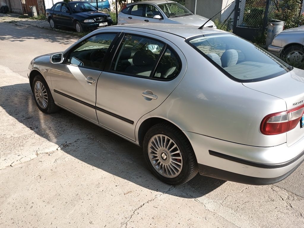 SEAT TOLEDO 1,6 бензин