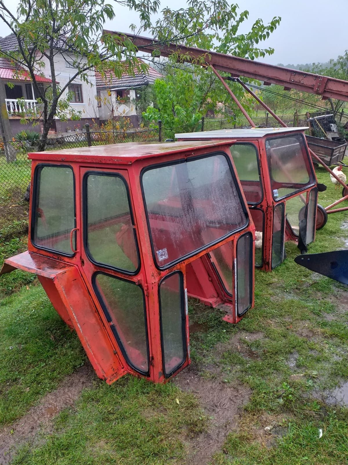 Vând Cabine de tractor