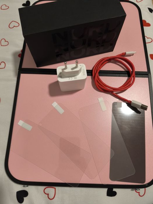 Oneplus Nord 2T 5G 128GB 8GB RAM pachet complet + bonus