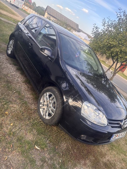 Vand  golf 5 2007 stare foarte buna de functionare