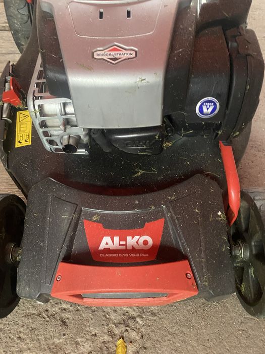 Masina de tuns gazon