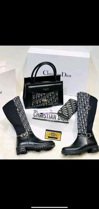 Дамски зимни боти и ботуши с топла вата