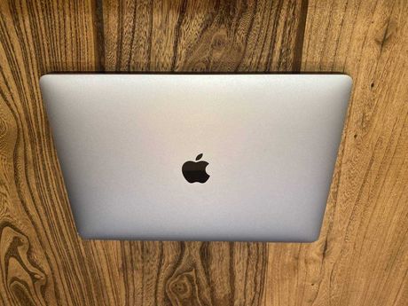 MacBook pro 2017 13-inch