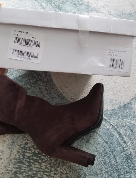 Cizme peste genunchi