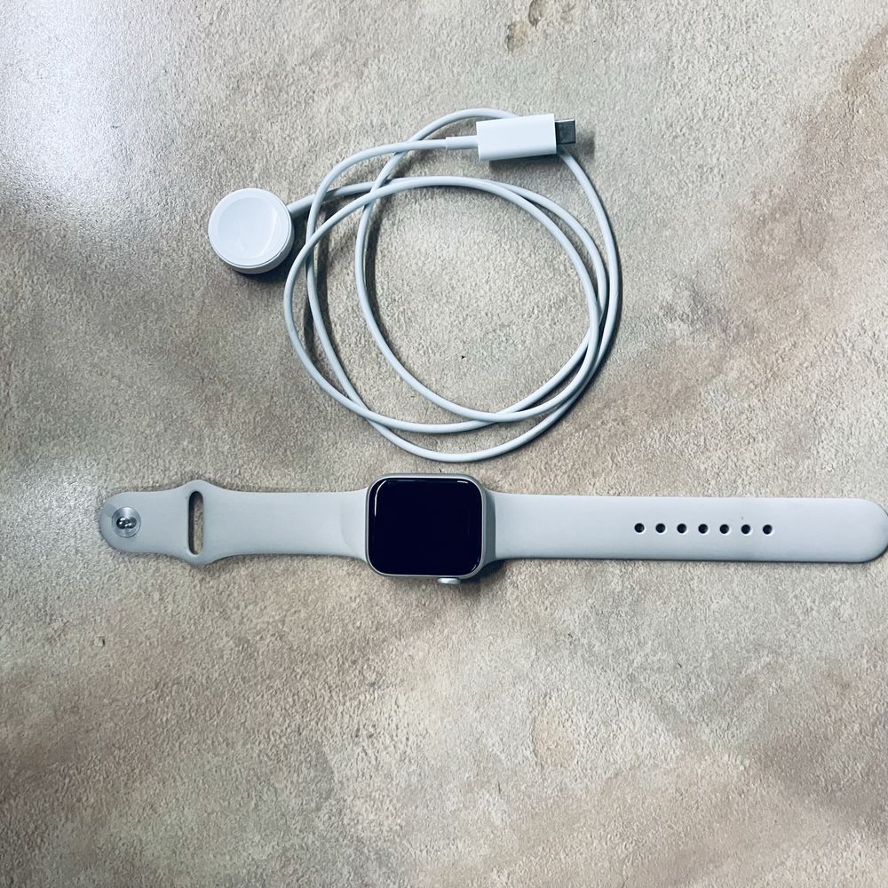 Apple Watch SE 2 v2